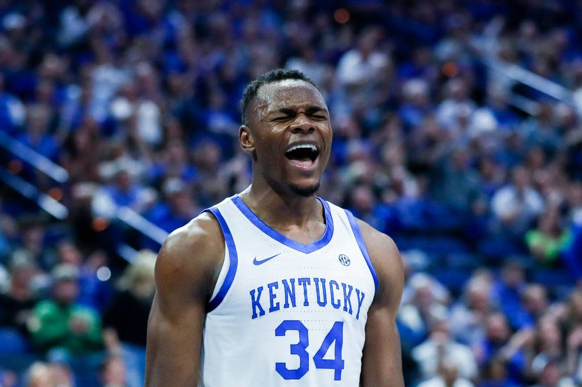 Kentucky star Oscar Tshiebwe (34) had 30 points and 16 rebounds in UK’s 85-79 overtime loss to Saint Peter’s in the 2022 NCAA Tournament.