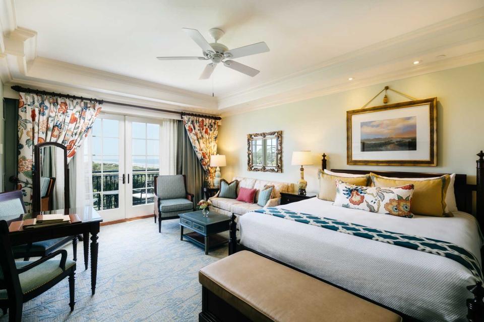 A guest room at The Sanctuary at Kiawah Island Golf Resort