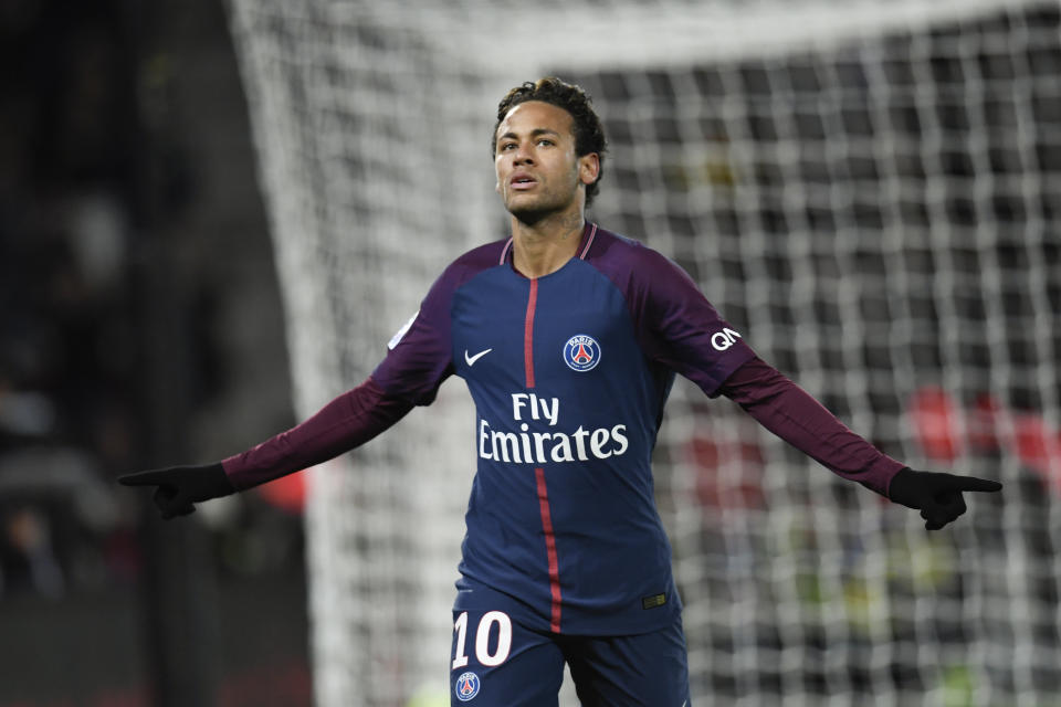 Neymar a inscrit un quadruplé face au DFCO