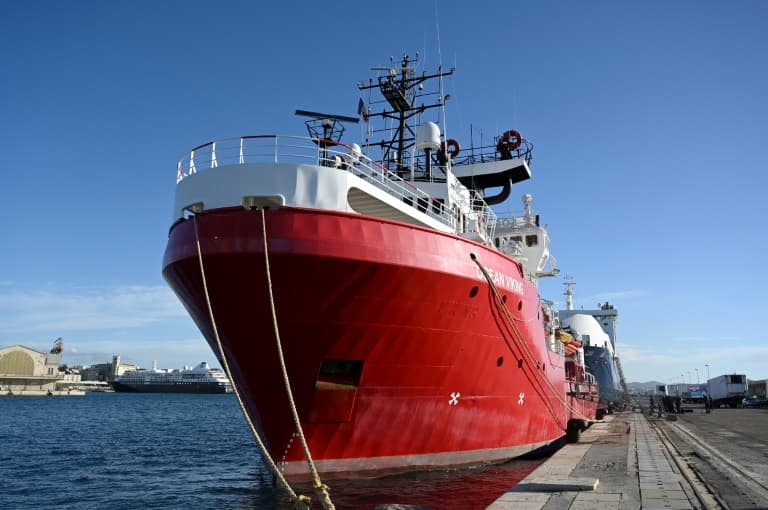 L'Ocean Viking de l'ONG SOS Méditerranée dans le port de Marseille, le 29 décembre 2020 - NICOLAS TUCAT © 2019 AFP