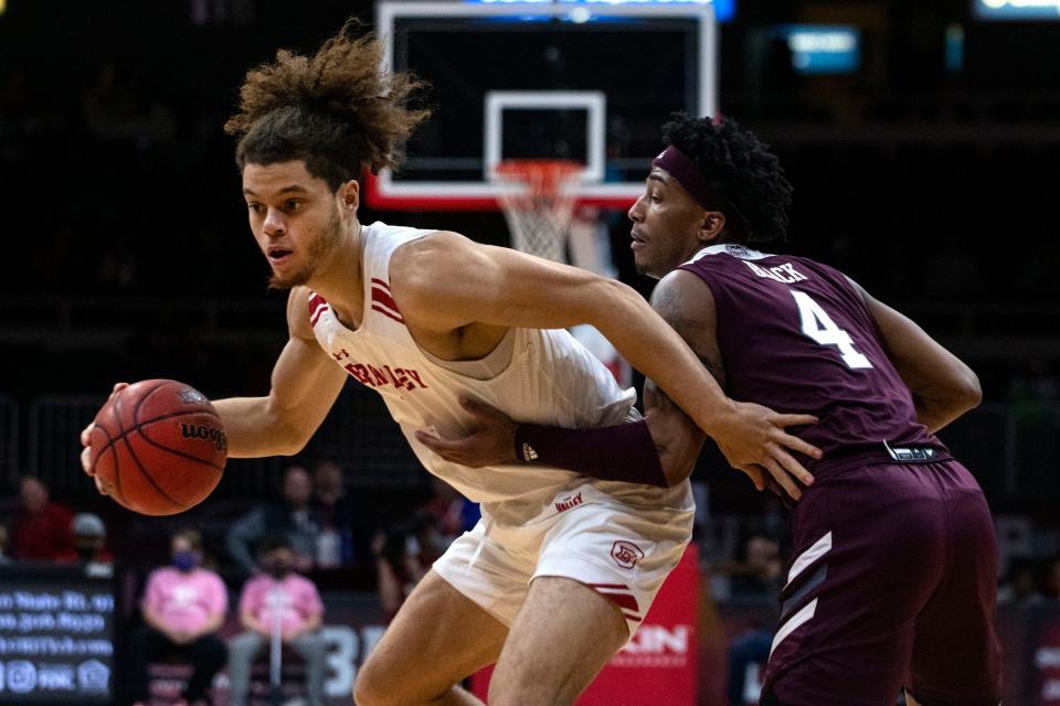 Bradley's Max Ekono drives the ball downcourt as Missouri State's Ja'Monta Black tries to stop him during the Missouri Valley Conference game in Carver Arena on Jan. 5, 2022. The Bears beat the Braves 71-69 with a buzzer beating 3-point shot.
