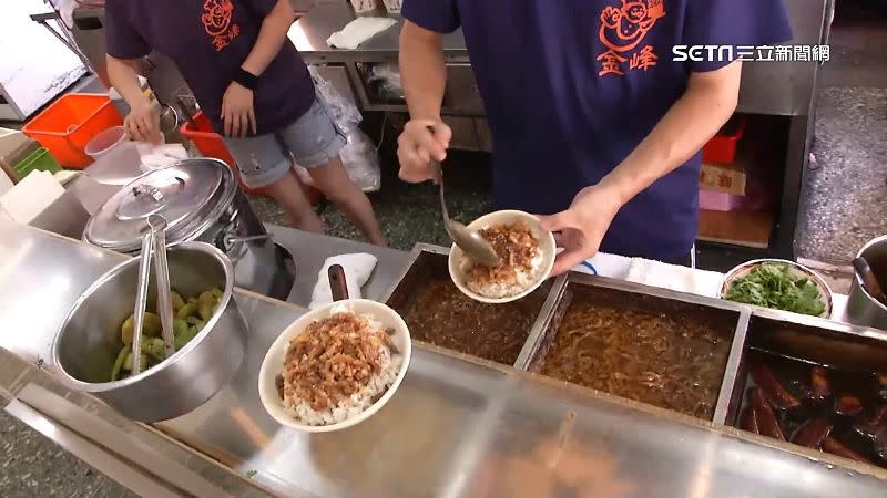 豬肉價飆漲造成餐飲業也要跟著調漲肉類價格。