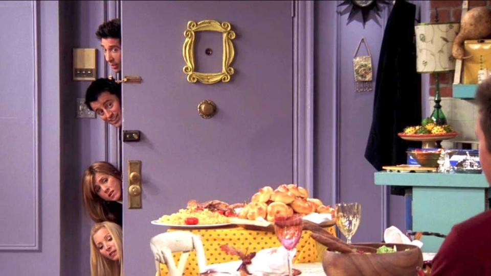 3) Season 10, Episode 8: "The One With the Late Thanksgiving"