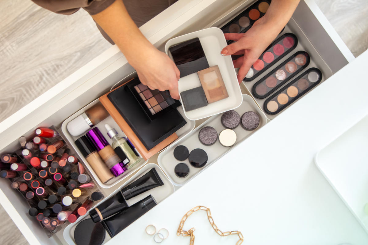 The Ultimate Guide on How to Clean Your Makeup Organizers
