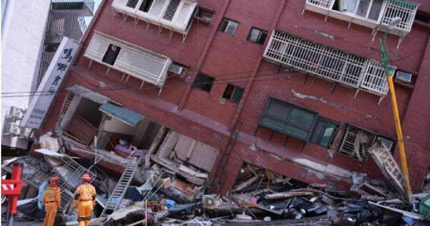 403強震造成人員傷亡、建築物傾斜倒塌。（圖／花蓮縣政府提供）