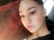 Danielle Bregoli aus Florida legte 2017 bei der US-Talk-Show "D. Phil" einen rotzfrechen Auftritt hin, an den man sich noch lange per Memes und YouTube-Videos erinnern sollte. Mittlerweile ist sie mit gerade mal 16 Jahren unter dem Künstlernamen Bhad Bhabie Top-100-Rapperin, Reality-Show-Star und Gründerin einer Make-up-Firma.