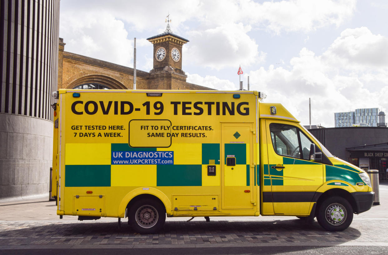 LONDON, UNITED KINGDOM - 2022/06/25: An ambulance seen in King's Cross, offering covid-19 testing and 'fit to fly' certificates. (Photo by Vuk Valcic/SOPA Images/LightRocket via Getty Images)