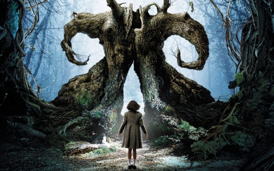 Guillermo del Toro entführte 2006 in "Pans Labyrinth" in ein kaum durchdringbares Konstrukt aus Geschehenem und Erträumten. Das im Spanischen Bürgerkrieg spielende Fantasydrama kontrastiert die brutale Unterdrückung des Menschen im Faschismus mit der erlösenden Flucht in die Fantasie. Eine mitreißende Allegorie, deren eindrückliche Bilder bis heute nachwirken. (Bild: Senator)