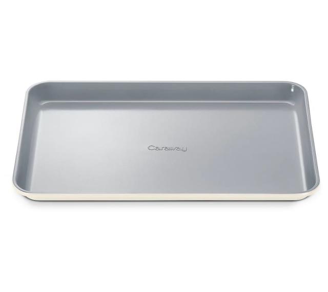 Editor Review: Caraway Nonstick Ceramic Baking Pan