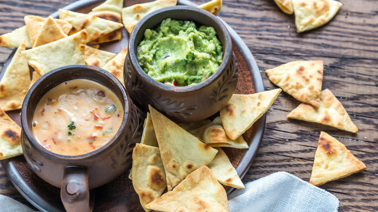 Velveeta queso with chips 