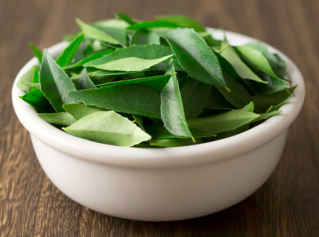 <b>Curry leaves:</b> Curry leaves help reduce LDL levels in the body and are a great way to detox. They also help reduce fat deposits in the body, a great aid to any weight-loss program. So add a few curry leaves into your curry or dal for a dose of great flavor and good health.