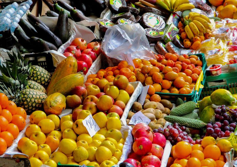▲台灣水果種類繁多，但你是否發現，不少水果專賣店都是營業24小時？（示意圖／取自pixabay）