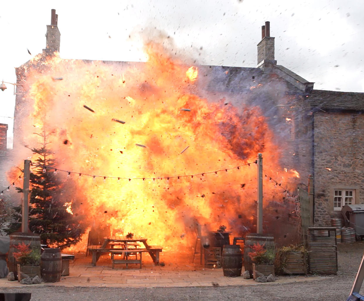 An explosion rips through Emmerdale (ITV)