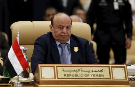 Yemen's President Abd-Rabbu Mansour Hadi attends the final session of the South American-Arab Countries summit, in Riyadh November 11, 2015. REUTERS/Faisal Al Nasser