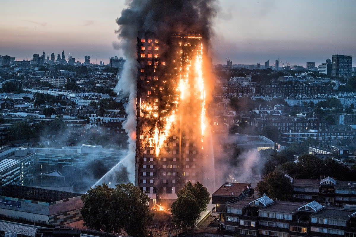 The tower block fire spread with many residents still trapped inside  (Evening Standard/Getty)