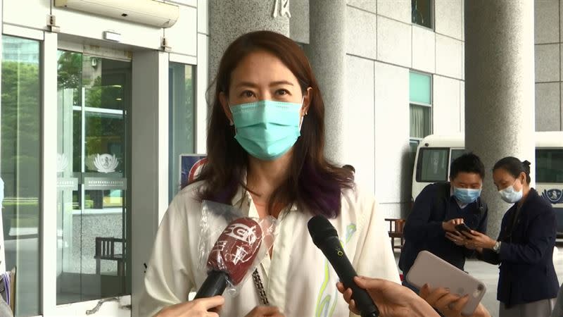 賈永婕連日送愛心便當、捐醫療器材力挺醫護，獲封「防疫女神」。（圖／資料圖）