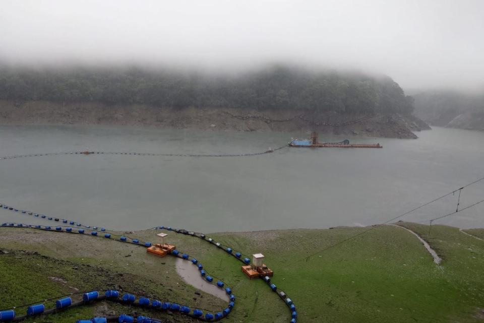 石門水庫降下大雨，水位止跌回升。（圖：民眾提供）