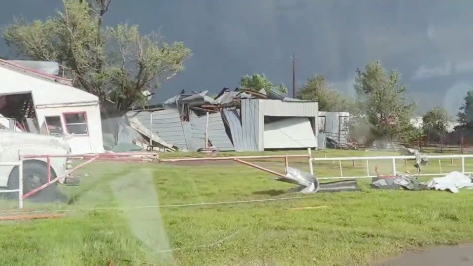 A view of a damaged site in Perryton (Sabrina Devers via TMX/Reuters)