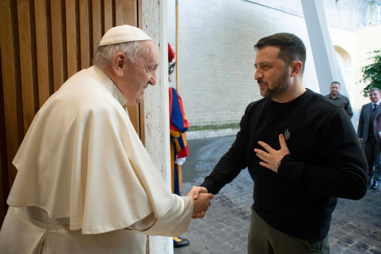 El Papa y Zelensky