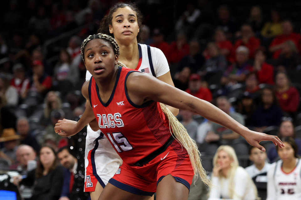 PHOENIX, AZ - DECEMBER 20: Gonzaga Bulldogs forward Yvonne Ejim (15) goes for a rebound agaisnt Arizona Wildcats forward Esmery Martinez (12) during the second half of a basketball game between the Arizona Wildcats  and the Gonzaga Bulldogs at the Jerry Colangelo's 2023 Hall of Fame Series on December 20, 2023, at Footprint Center in Phoenix, AZ. (Photo by Zac BonDurant/Icon Sportswire via Getty Images)