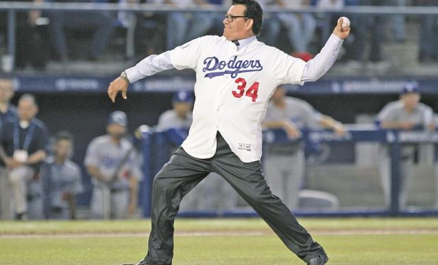 Leyenda mexicana! Fernando Valenzuela es homenajeado por Los Dodgers