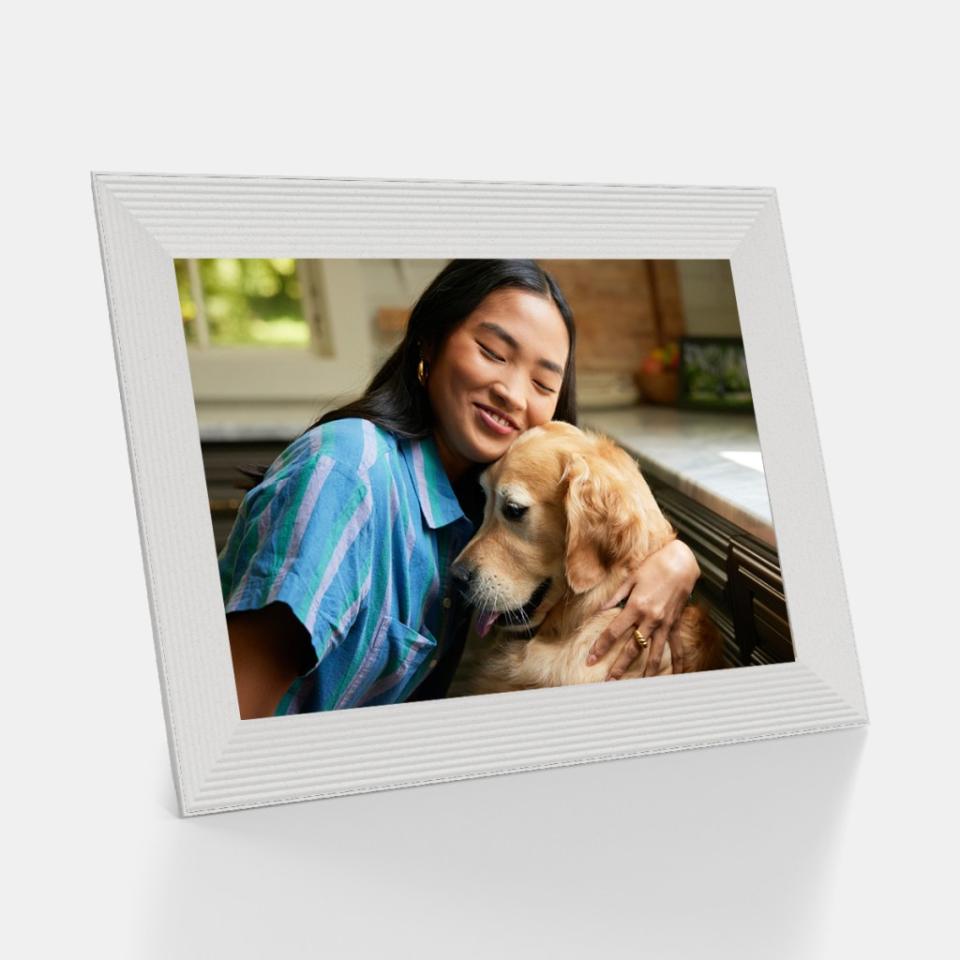 Aura Frames’ digital picture frame.