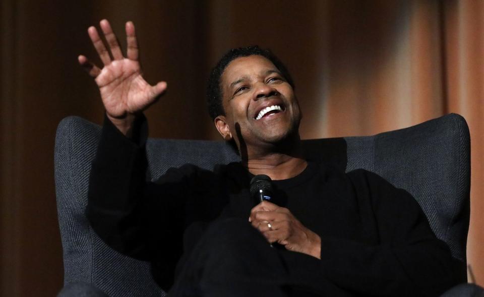 Er hat gut lachen: Denzel Washington sieht man seine 69 Jahre ganz und gar nicht an. (Bild: Tim P. Whitby/Getty Images for Paramount)