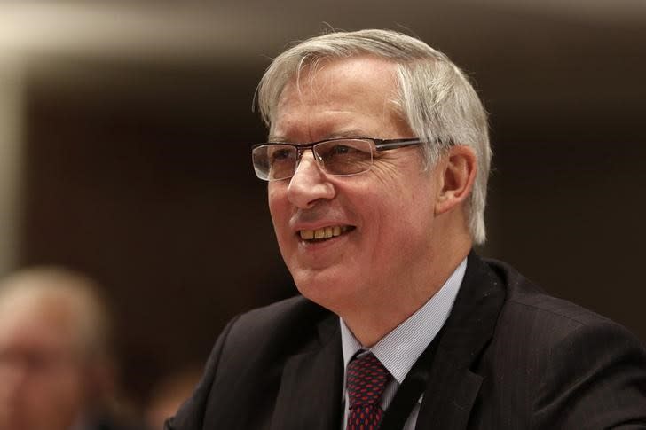 Bank of France Governor Christian Noyer attends a conference of central bankers hosted by the Bank of France in Paris November 7, 2014. REUTERS/Charles Platiau