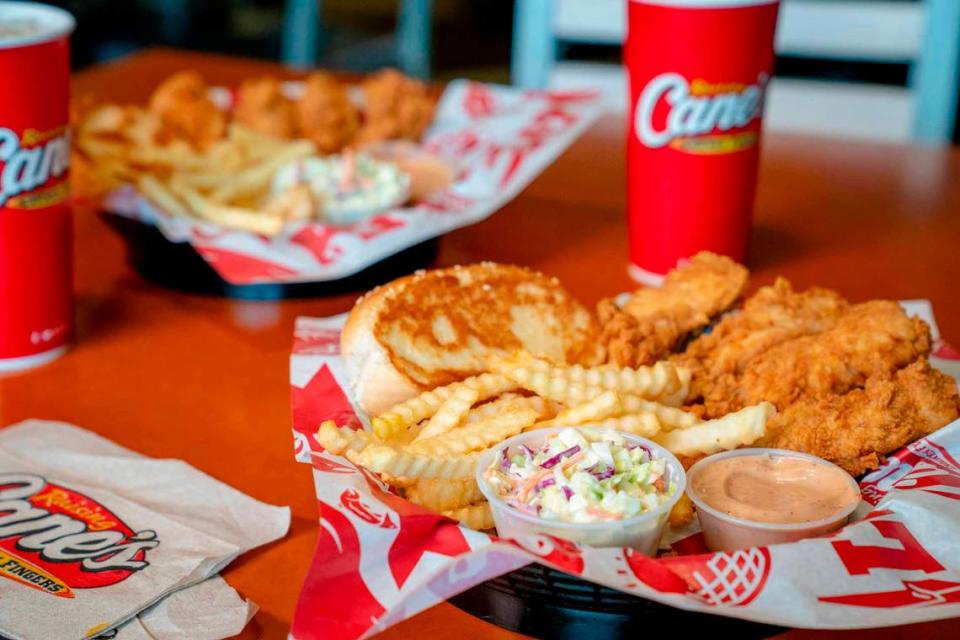 A combo meal similar to this one, but with six chicken fingers, two containers of dipping sauce, and large Barq’s root beer totals 2,000 calories.