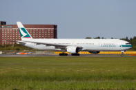 Sube dos puestos en esta lista Cathay Pacific Airways, la aerolínea con base en Hong Kong y que cuenta con más de 200 destinos en todo el mundo. (Foto: Fabrizio Gandolfo / SOPA Images / LightRocket / Getty Images).