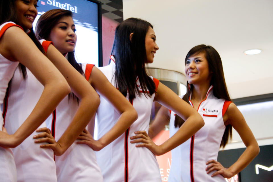 Singtel Grid Girls 2011