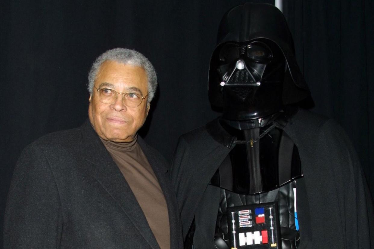 Mandatory Credit: Photo by Matt Baron/BEI/Shutterstock (5126900ag) James Earl Jones and Darth Vader at the premiere of "Star Wars Episode II: Attack of the Clones", benefiting the Children's Aid Society, at the Tribeca Performing Arts Center in New York City on May 12, 2002. Manhattan, New York Photo® Matt Baron/BEI beimb051202-033