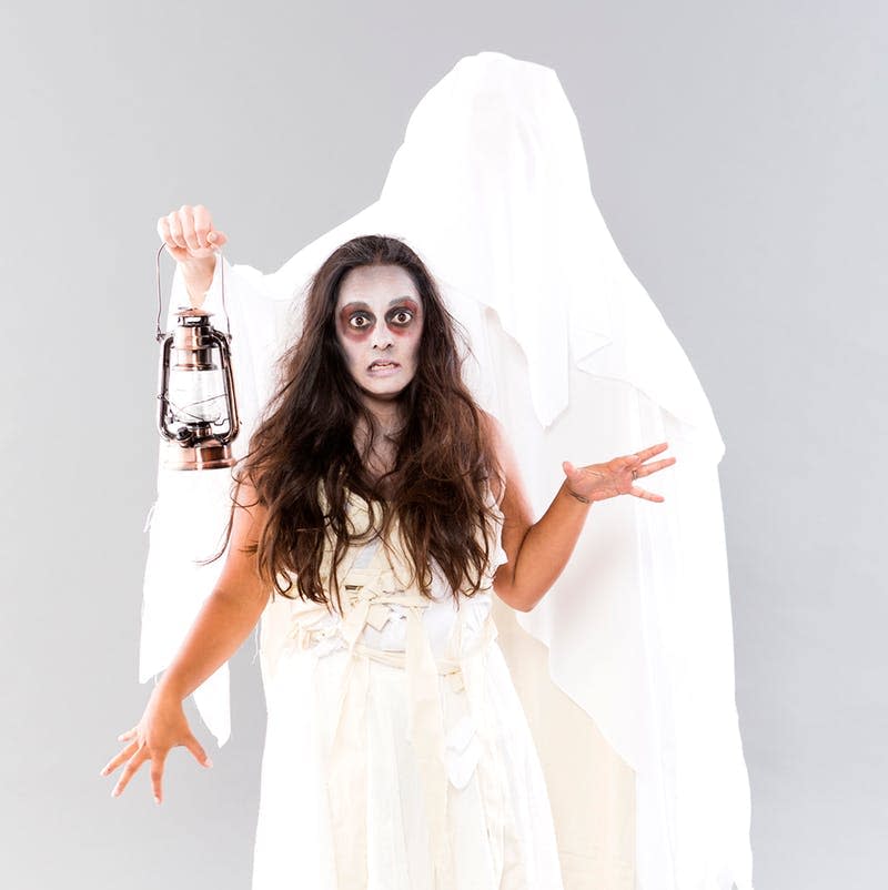 DIY Mummy Women's Halloween Costume