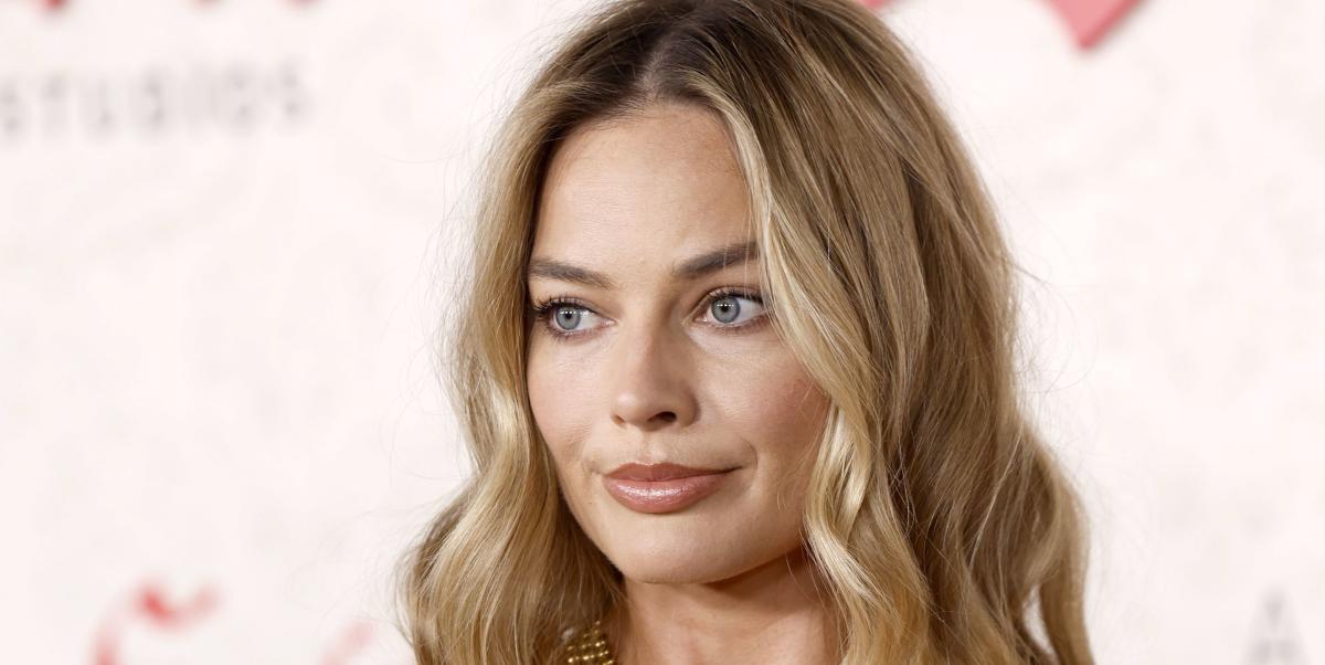 Margot Robbie's see-through corset gown brings all the drama