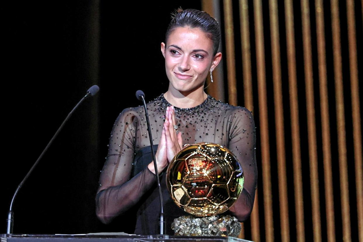Aitana Bonmati a reçu le ballon d'or féminin 2023.  - Credit:FRANCK FIFE / AFP