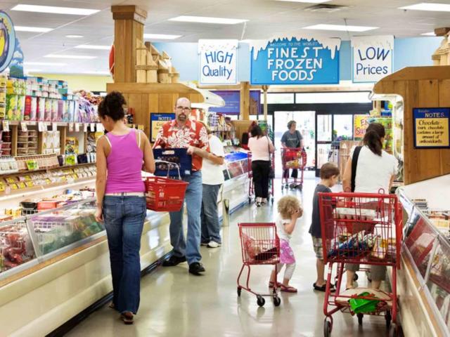 grocery store cashier