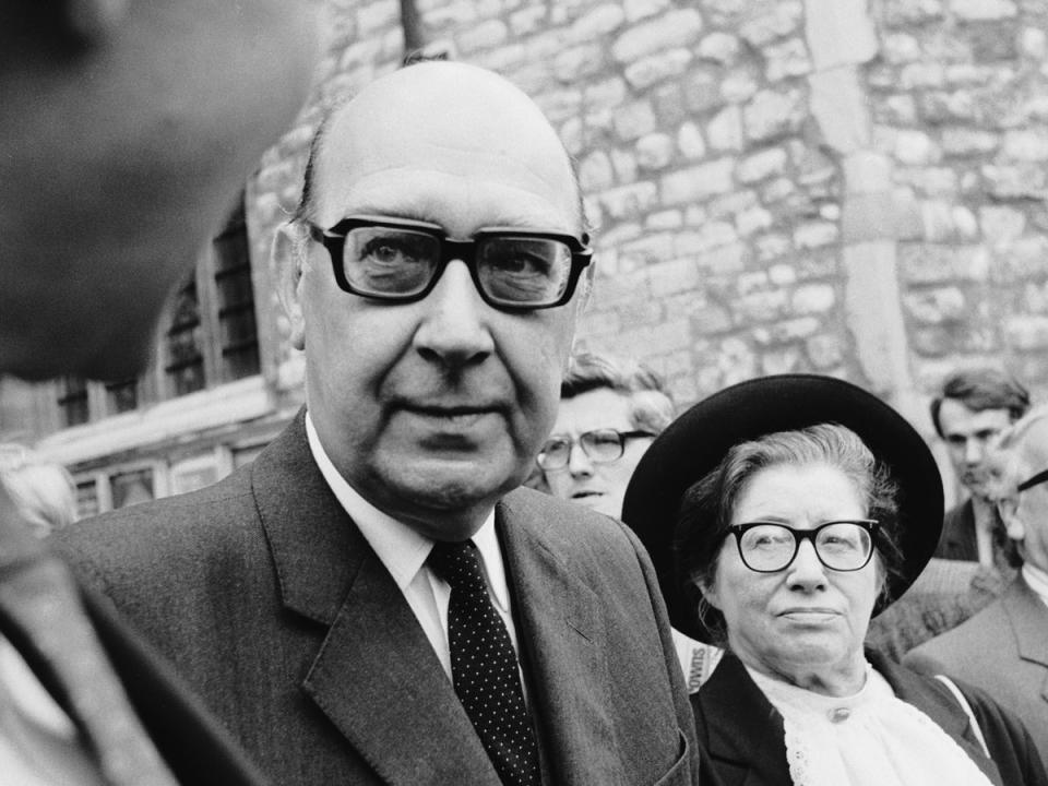 Larkin with Monica Jones at the memorial service for Poet Laureate Sir John Betjeman at Westminster Abbey in London on 29 June 1984 (Hulton Archive/Getty Images)