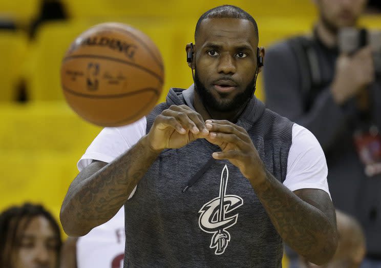 PLATZ 10: LEBRON JAMES