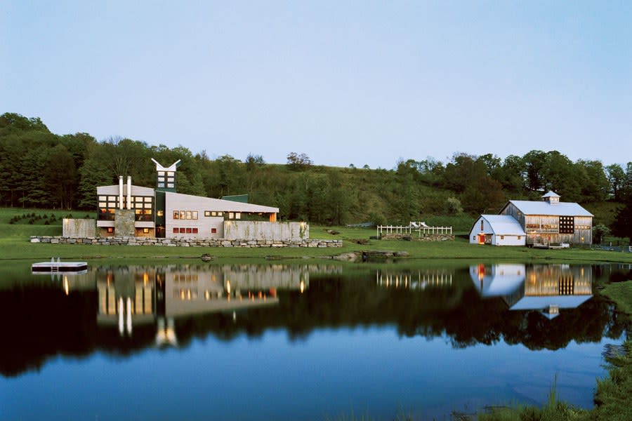 A Reinvented Barn Designed for Fun