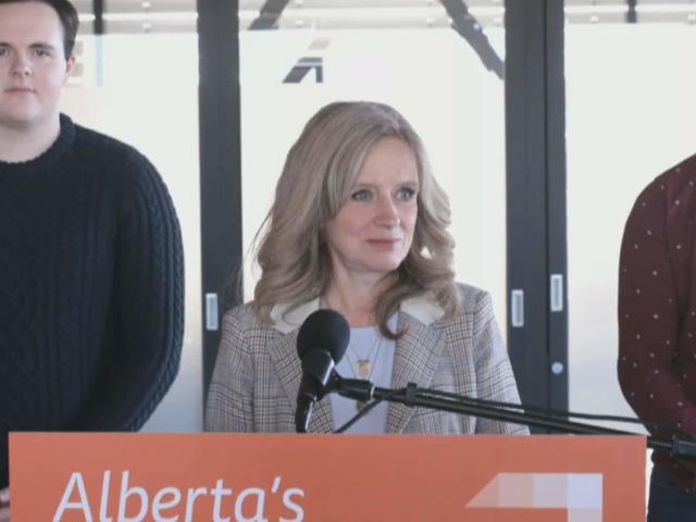 Liberals come for Alberta oil workers with sustainable jobs act