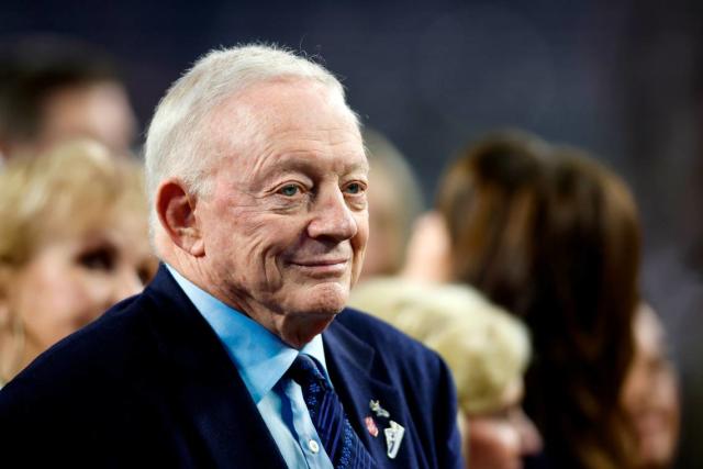 Dallas Cowboys Super Bowl ring Jerry Jones gave Clarence Thomas