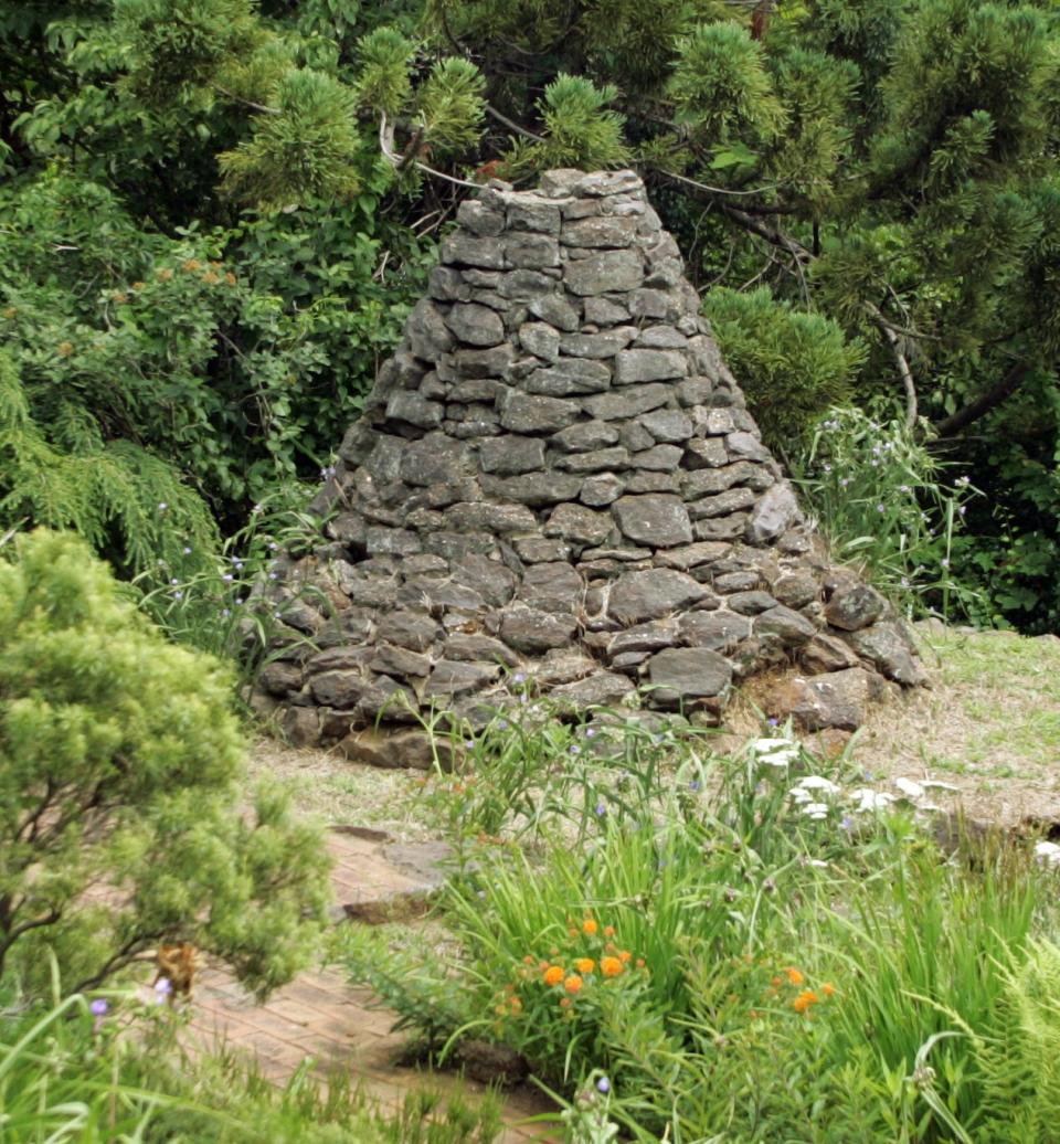 Vito Genovese had this stone Mount Vesuvius structure built on his Middletown property to remind him of his homeland of Naples, Italy. It's still there.