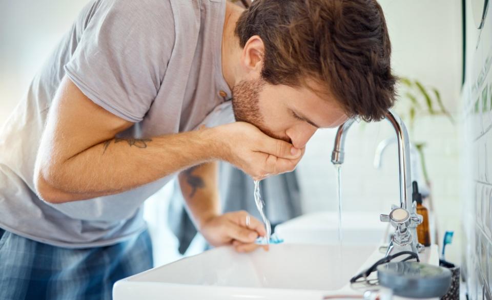 Kids should be especially careful with spitting out too much toothpaste. HockleyMedia/peopleimages.com – stock.adobe.com