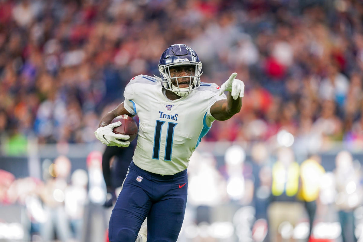 Fantasy start or sit Week 16: Jonnu Smith, A.J. Brown, Derrick Henry