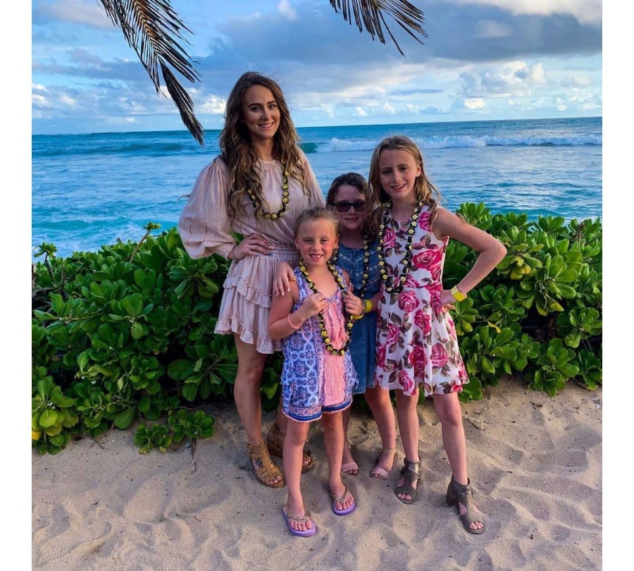 Leah Messer Daughters Beach