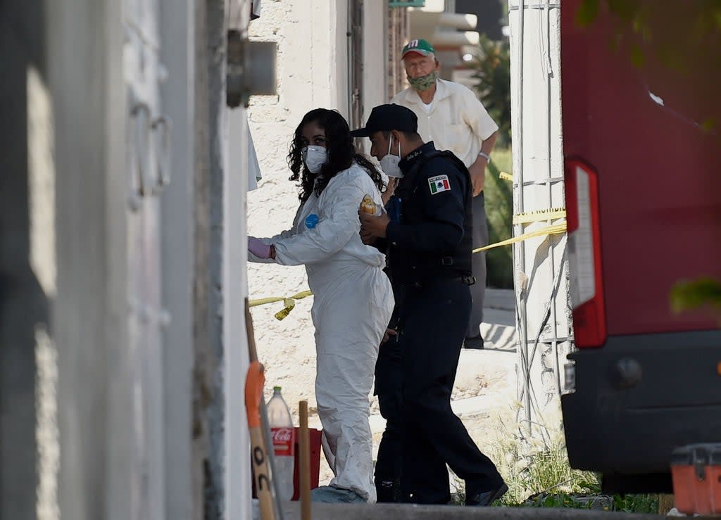 <p>Al interior del domicilio de Andrés  “N” se encontraron más restos humanos y pertenencias de mujeres</p> (AE/AFP via Getty Images)