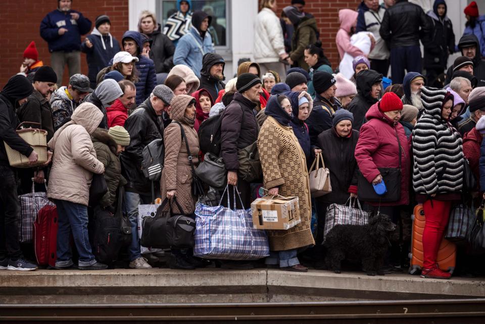 TOPSHOT-UKRAINE-RUSSIA-CONFLICT (Fadel Senna / AFP via Getty Images)