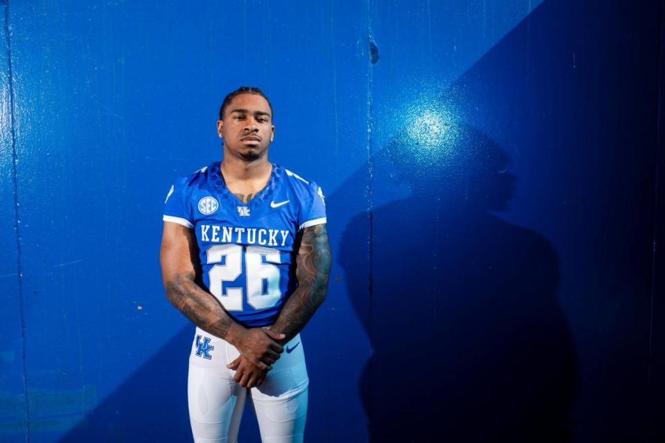 Ramon Jefferson gained 10 yards on two carries for Kentucky football in its 2022 season opener before suffering a torn ACL that ended his season in the first quarter of his first game as a Wildcat.