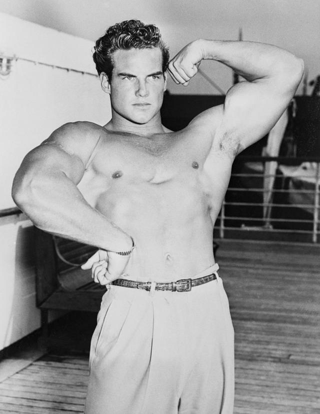 Bodybuilder vintage hi-res stock photography and images - Page 2 - Alamy
