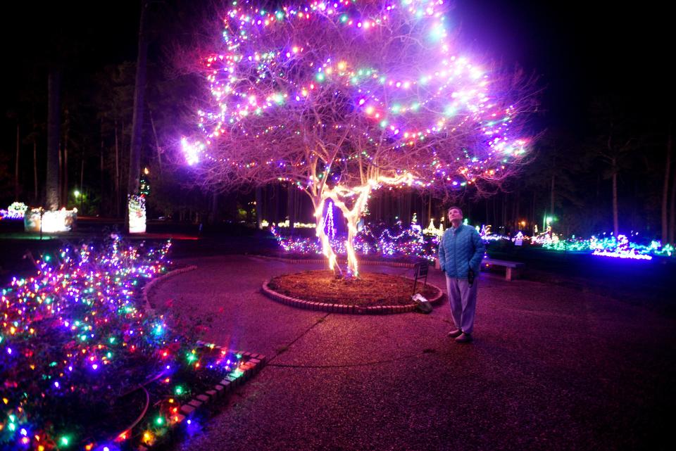 The 37th Annual Christmas in Roseland with the Roseland Christmas Market Friday evening December 4, 2020. 